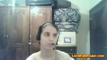 tunisian girl show boobs