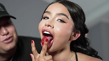 Angie Lorena gets naughty in an interview and shows off her big ass - FILMS