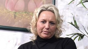 Hot milf gets fucked in her pussy&#x270C; while filming in my pussy&#x270C; 2 - 4