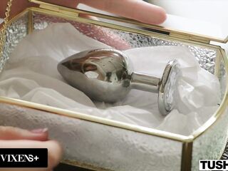 TUSHY Ideal Playgirl Willow Ryder Gets Her Curvy Butt filled UP