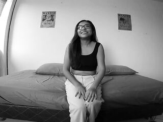 After talking for greater quantity than 24 months, Pía resolves to do her porn casting.