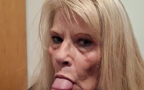 Novinha magra se masturbando e fodendo - Sexy Grandma Loves Sucking Cock and Swallowing Cum