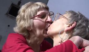 60 plus grandma on grandma (scene03)