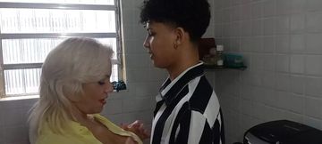 I had sex with my daughter&#039;s college friend