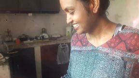 Fucking the Housemaid While She Is Cooking