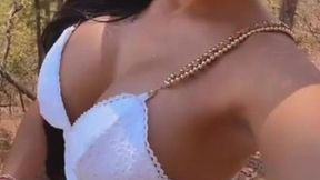 MEXICAN LATINA BIG ASS Girl That Got DEPORTED By I C E