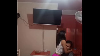 Es un peligro cuando dejan al cu&ntilde_ado con las llaves de la casa, mi cu&ntilde_ado entr&oacute_ sin avisar, y me avis&oacute_ cuando ya estaba dentro de m&iacute_, ouchh dale suave a mi chochito, que rico cu&ntilde_is no pares